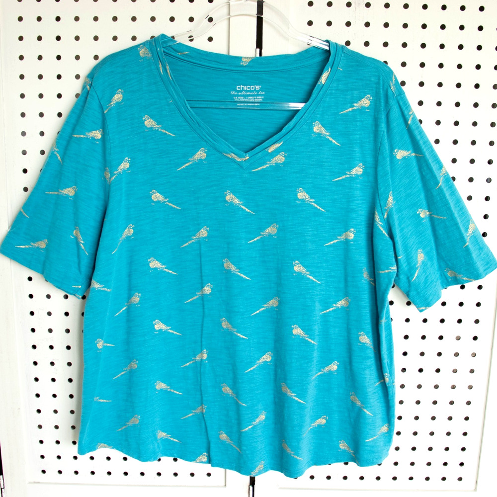 Chicos The Ultimate Tee Womens Size L Blue Gold Bird Print Short Sleeve V Neck